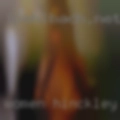 Women Hinckley, looking